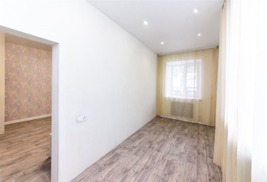 2-к квартира, 3/4 эт., 42м²